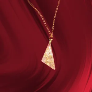 Handcrafted resin jewelry with embedded flowers (13)