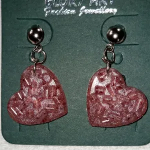 Handcrafted resin jewelry with embedded flowers (22)
