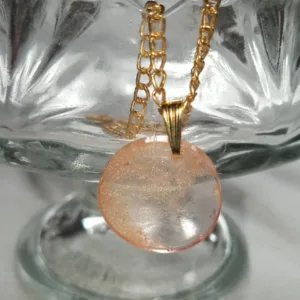 Handcrafted resin jewelry with embedded flowers (34)