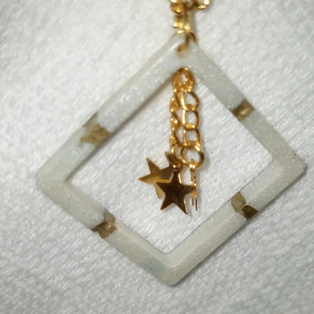 resin jewelry online-12-01