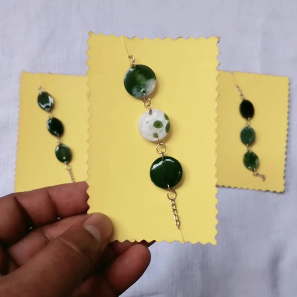 top resin bracelet